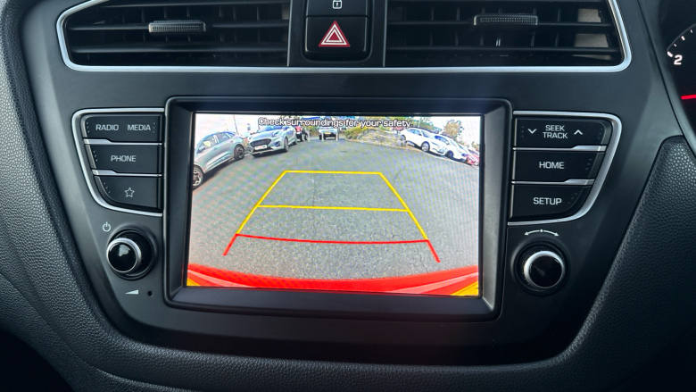 Hyundai i20 1.2 MPi SE 5dr Petrol Hatchback